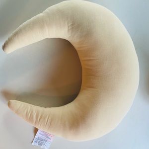 Never Used Snuggle Me Organic Breastfeeding Pillow